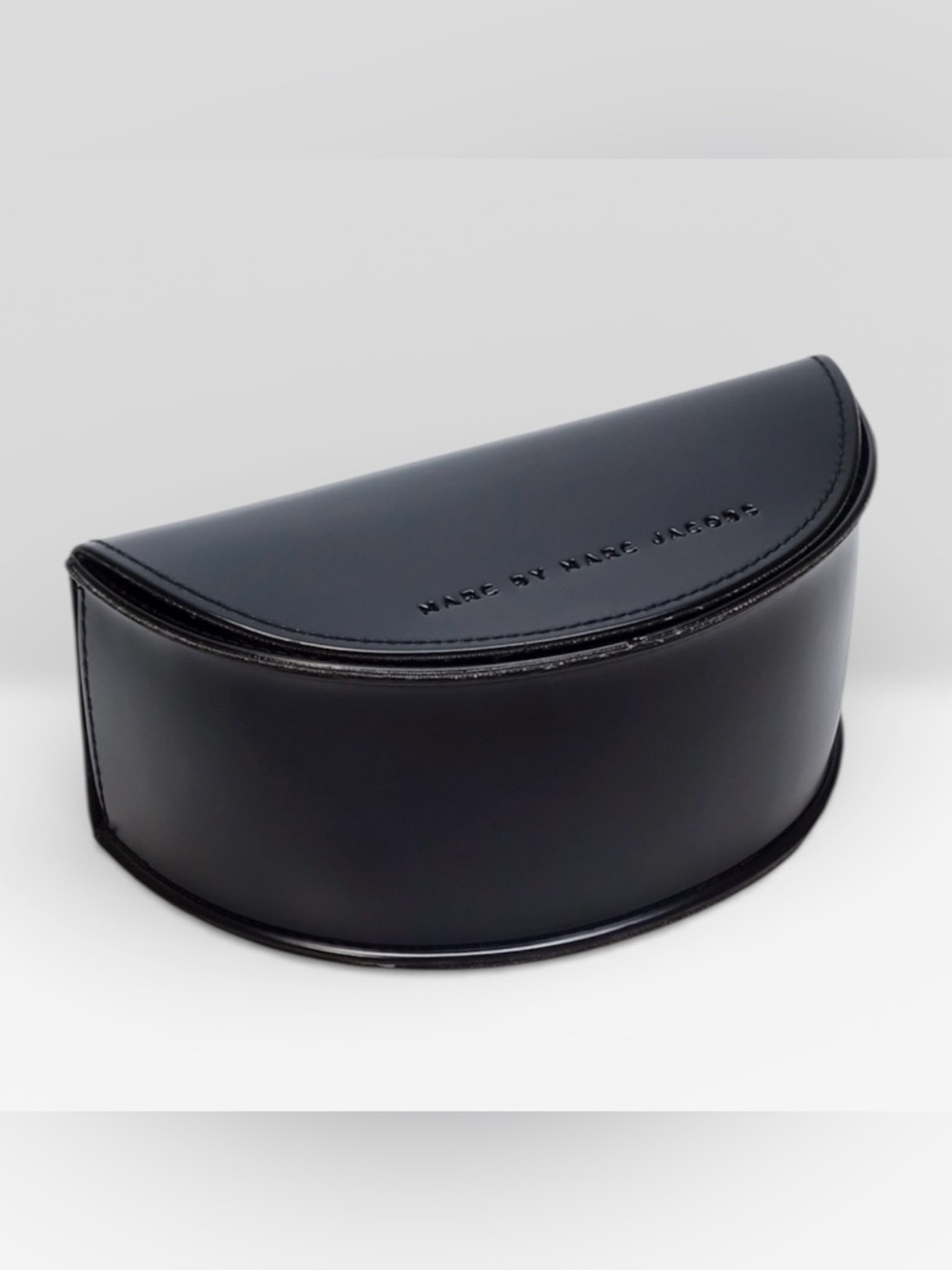 MARC BY MARC JACOBS - Black Sunglasses Case with Magnetic Closure